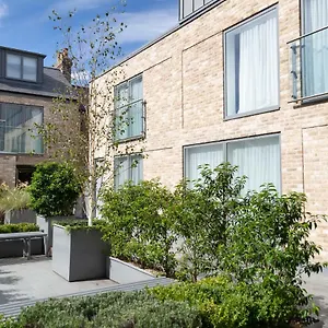  Apartment Citystay - Midsummer Mews United Kingdom